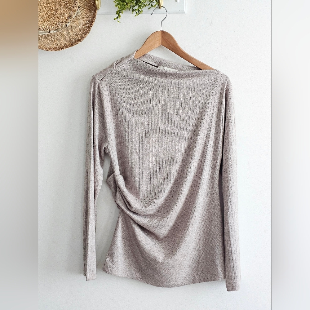 LOFT Ribbed Knit Top XL Neutral Ruched Side Long Sleeve Stretch NWT